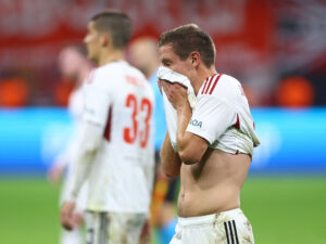 Gartenmann-fik-gult-og-kostede-Aberdeen.sejren-over-Rangers