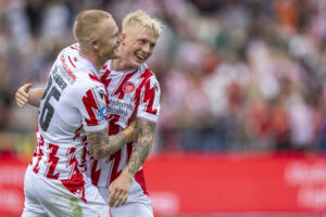 Melker Widell hepper på Malmø i mesterskabskampen i Sverige. Han drømmer om at spille for dem igen en dag