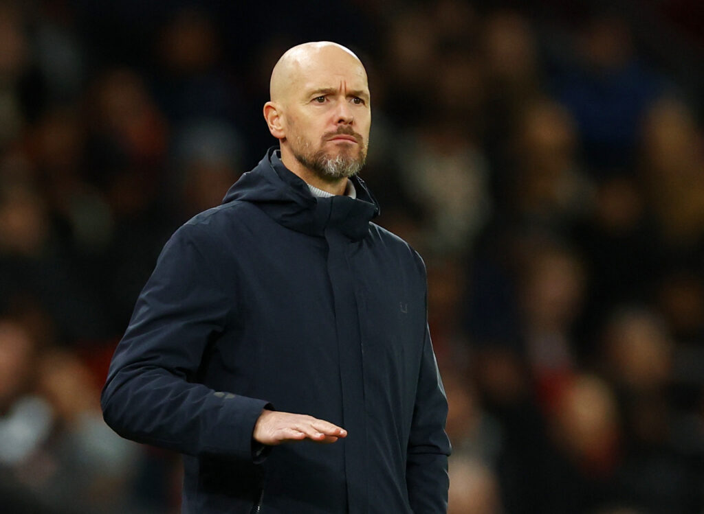 Erik ten Hag afviser rygterne om utilfredshed i Manchester Uniteds omklædningsrum.