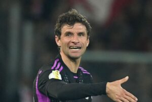 Thomas Muller og Bayern Munchen tabte til Saarbrücken