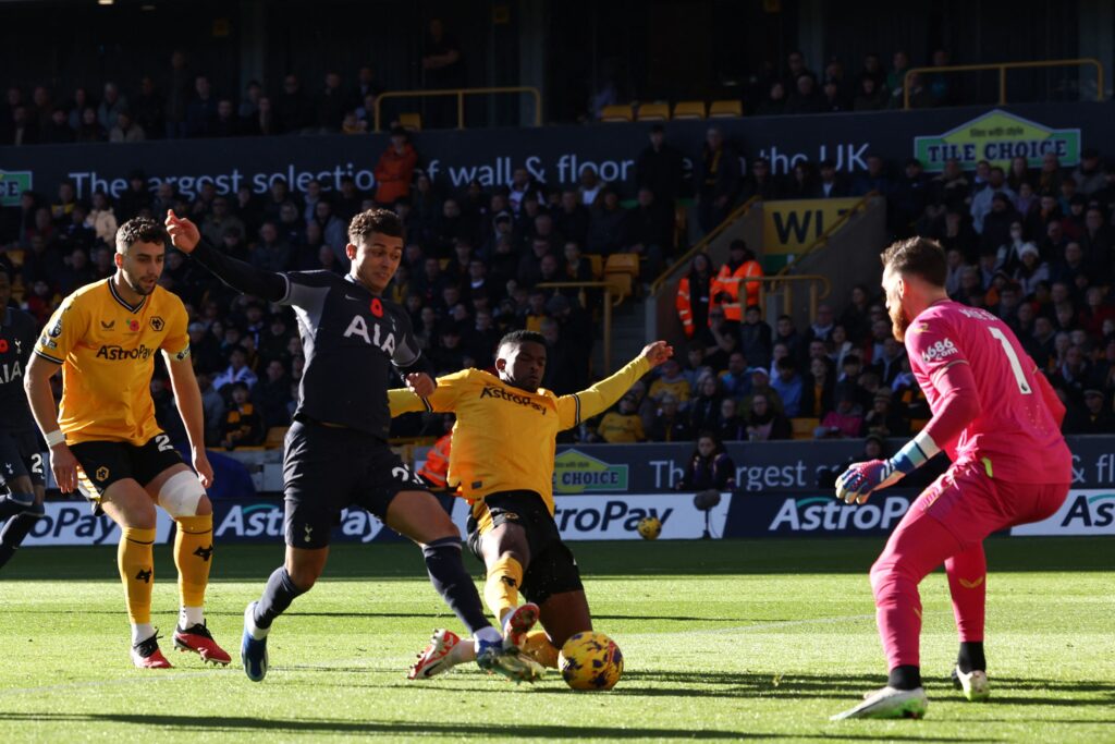 Brennan Johnson scorer for Tottenham mod Wolves.