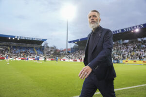 Ledelsen i OB, med fodbolddirektør Björn Wesström i spidsen, er slatne og uambitiøse.