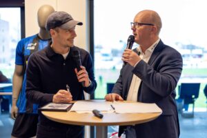 Mike Jensen forlænger i HB Køge.