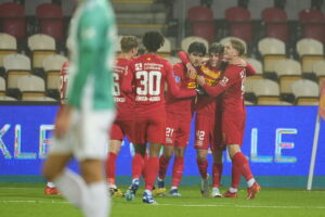 FC Nordsjælland jubler efter scoring