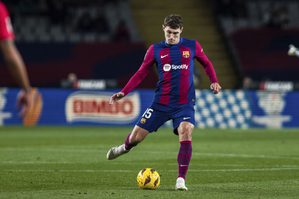 Andreas Christensen i aktion for FC Barcelona mod Atlético Madrid i LaLiga.