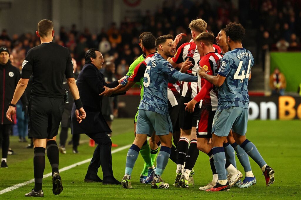 Tumultariske scener da Brentford spillede mod Aston Villa