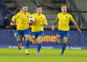 Mathias Kvistgaarden til Schalke 04 i stedet for Celtic.