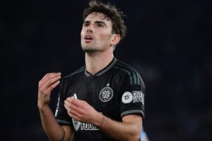 Matt O'Riley scorede et drømmemål mod St. Johnstone.