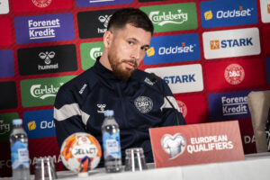 Der er langt mellem startpladserne i Tottenham for Pierre-Emile Højbjerg.