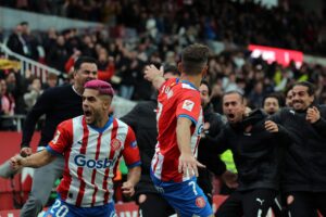 Girona fejrer sejren over Valencia i LaLiga.
