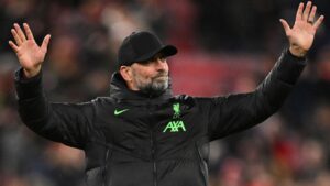 Jürgen Klopp tager en kamp ad gangen