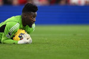 André Onana var ikke imponeret af stemningen på Anfield.