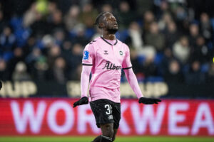 Don Deedson i kamp mod Randers FC i superligaen.