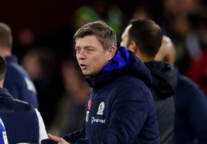 Jon Dahl Tomasson iført jakke og med mørkt hår