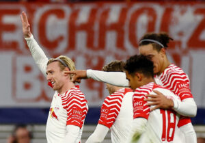 Leipzigs spillere jubler i hvide trøjer