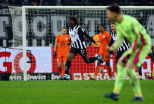 Jonas Wind, Joakim Mæhle og resten af Wolfsburg er ude af den tyske DFB Pokal.