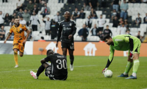 Besiktas smider fem spillere af førsteholdet