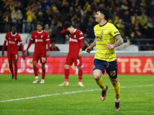 Cameron Puertas fejrer Union Saint-Gilloises andet mål mod Liverpool i Europa League.