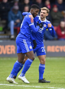 Overtidsscoring sikrede Leicester sejren mod West Brom.