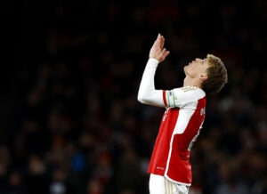 Arsenal snublede hjemme mod West Ham. Se mål og Highlights her.