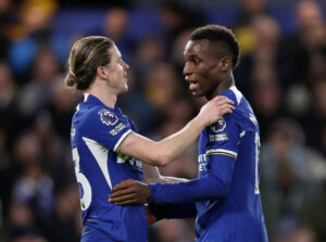 Nicolas Jackson og Conor Gallagher under Chelseas Premier League-kamp mod Crystal Palace.