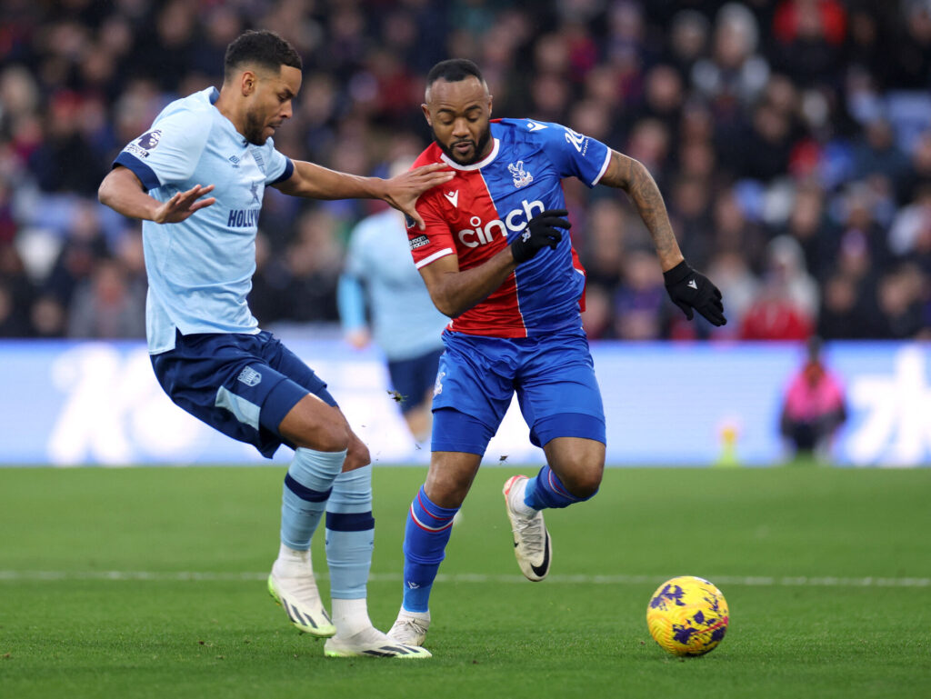 Mathias 'Zanka' Jørgensen kalder på mere fra alle i Brentford FC.