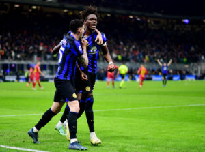 Se Yann Bissecks første mål for Inter