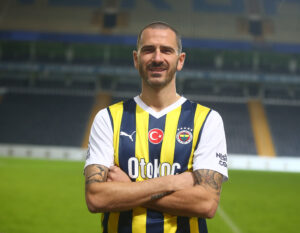 Leandro Bonucci i ført sin nye trøje for Fenerbahce