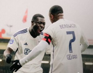 Ajax slog Go Ahead Eagles.