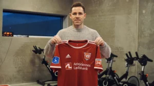 Anders K. Jacobsen præsenteres i Vejle Boldklub.