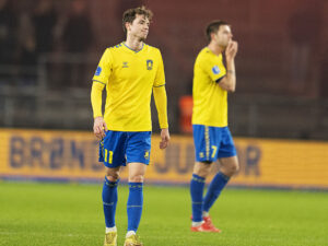 Brøndbys Håkon Evjen og Nicolai Vallys. Brøndby møder AGF i kvartfinalen i DBU Pokalen på Brøndby Stadion søndag den 10. december 2023