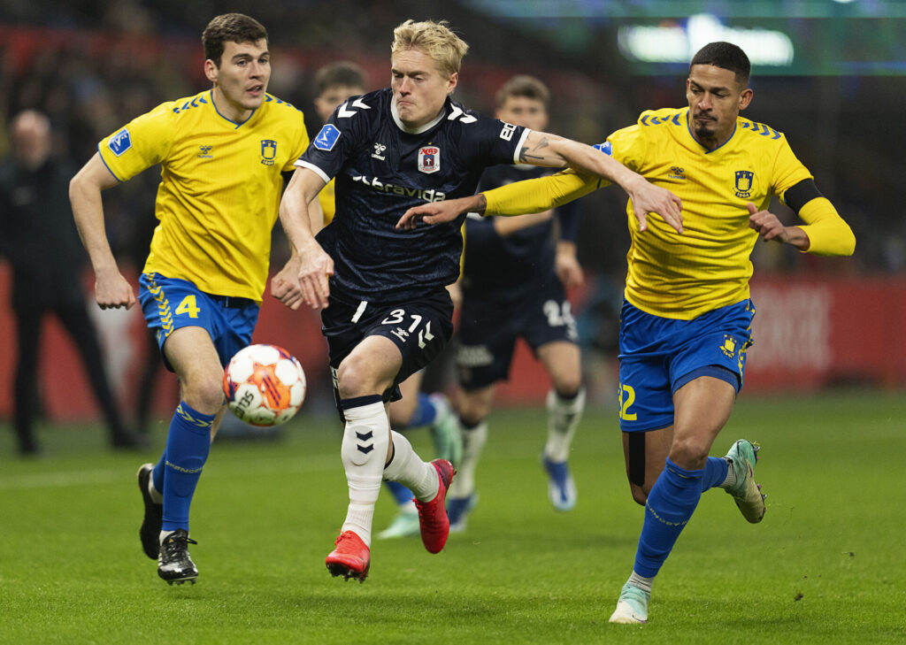 Brøndby haster på træningslejr i England.