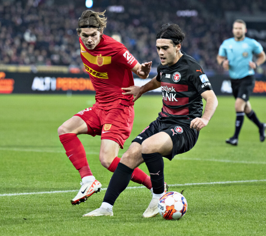 FC Midtjylland og særligt Aral Simsir uddelte bøllebank, da FC Fredericia slog vejen forbi i en testkamp.