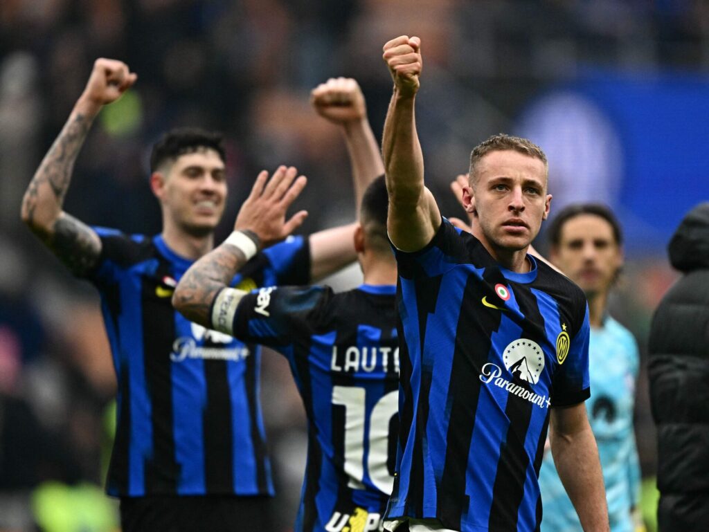 Inters spillere jubler efter sejren over Hellas Verona