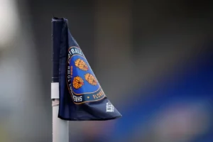 Matt Taylor er blevet fyret som cheftræner for Shrewsbury.