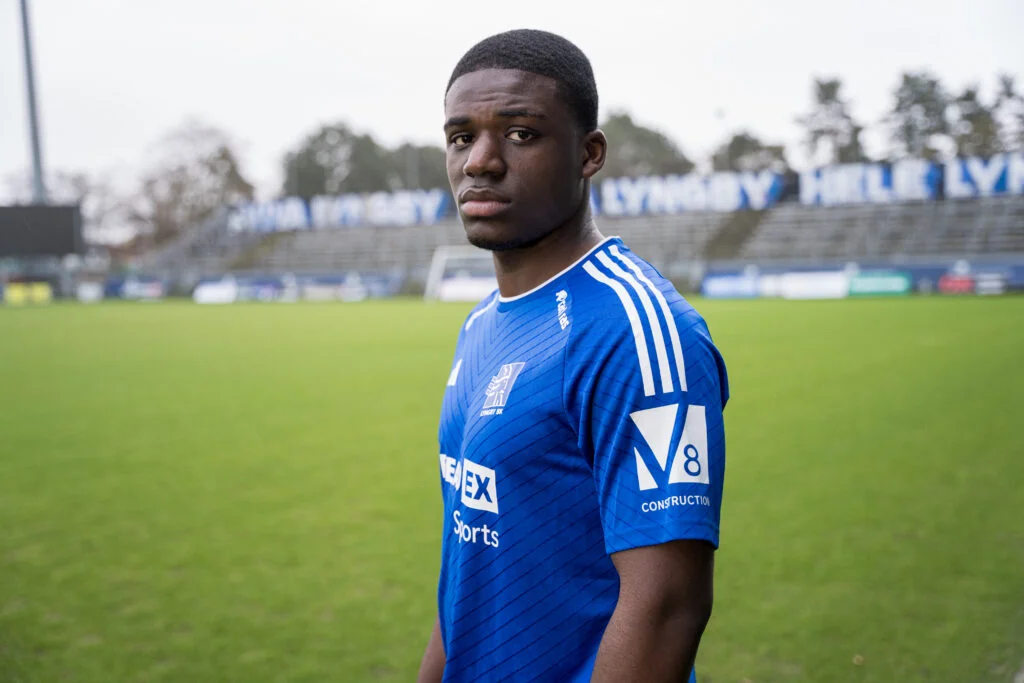 Lyngby skriver kontrakt med Michael Opoku fra akademiet.