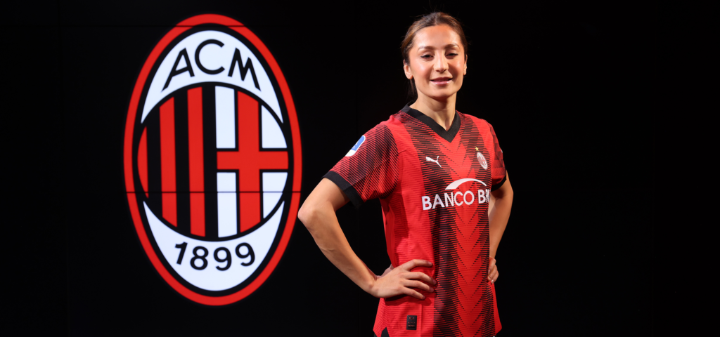 Nadia Nadim er ny spiller for italienske AC Milans kvindehold.