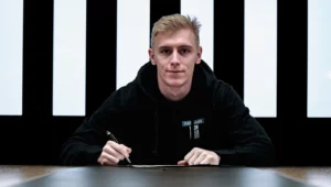 Mika Biereth er blevet lejet ud fra Arsenal til Sturm Graz.