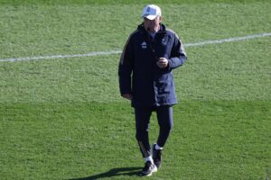 Carlo Ancelotti for Daniel Carcajal, Arda Güler og Vinicius Junior tilbage fra skader.