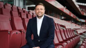 Arsenal forfremmer fodbolddirektør Richard Garlick.