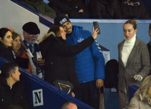 Dele Alli skriver i et opslag på Instagram, at han har fået et tilbageslag med sin skade