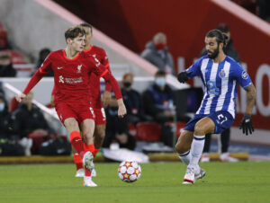 Tyler Morton slipper for karantæne efter sit røde kort mod Sheffield Wednesday.