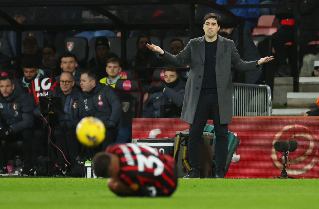 Andoni Iraola og Bournemouth fik ørerne i maskinen, da Liverpool kom på besøg.