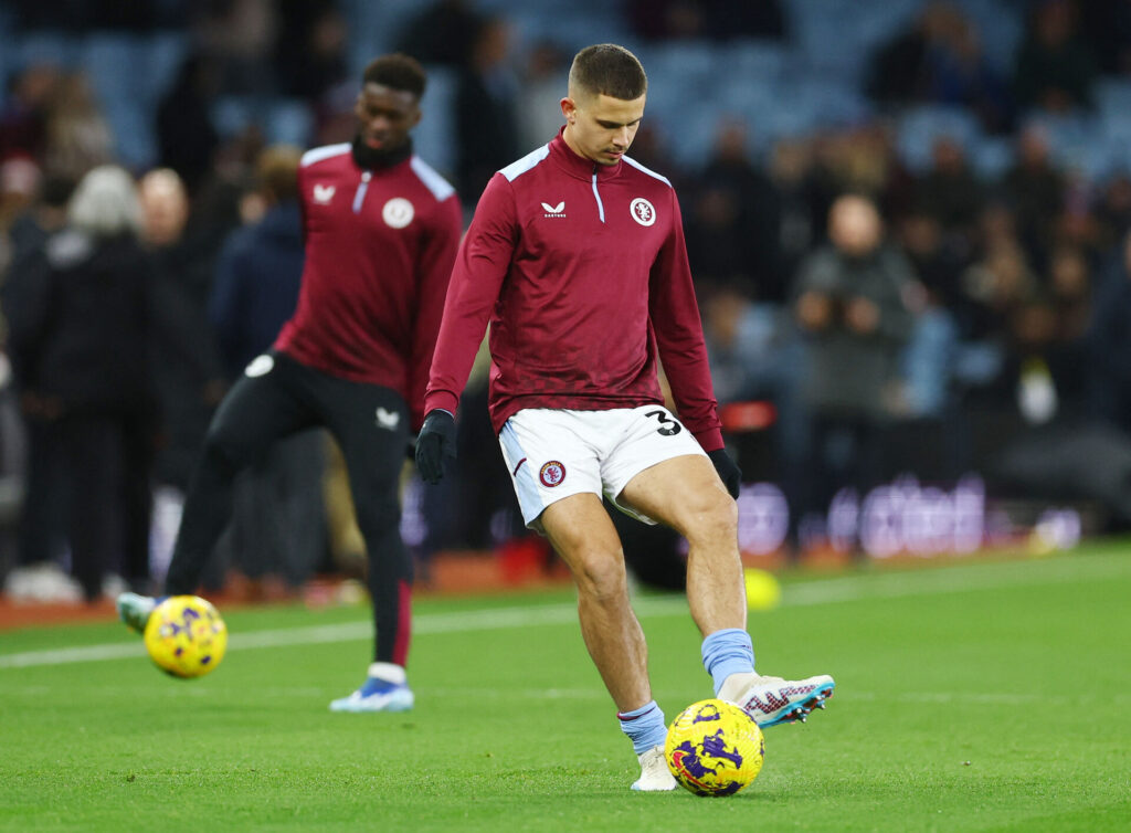 Leander Dendoncker fortsætter sæsonen i Napoli, efter klubben har hentet ham på en lejeaftale.