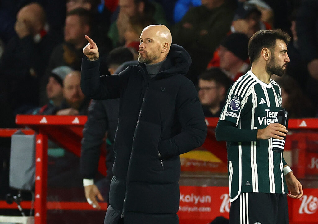 Erik ten Hag på sidelinjen for Manchester United.