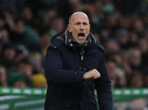 Philippe Clement slår sig på brystet i spidsen for Rangers