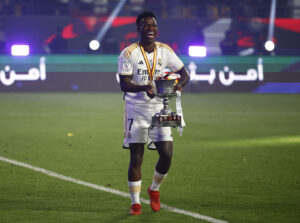 Vinicius Junior og Real Madrid slog søndag aften FC Barcelona i Supercopa de Espana finalen.