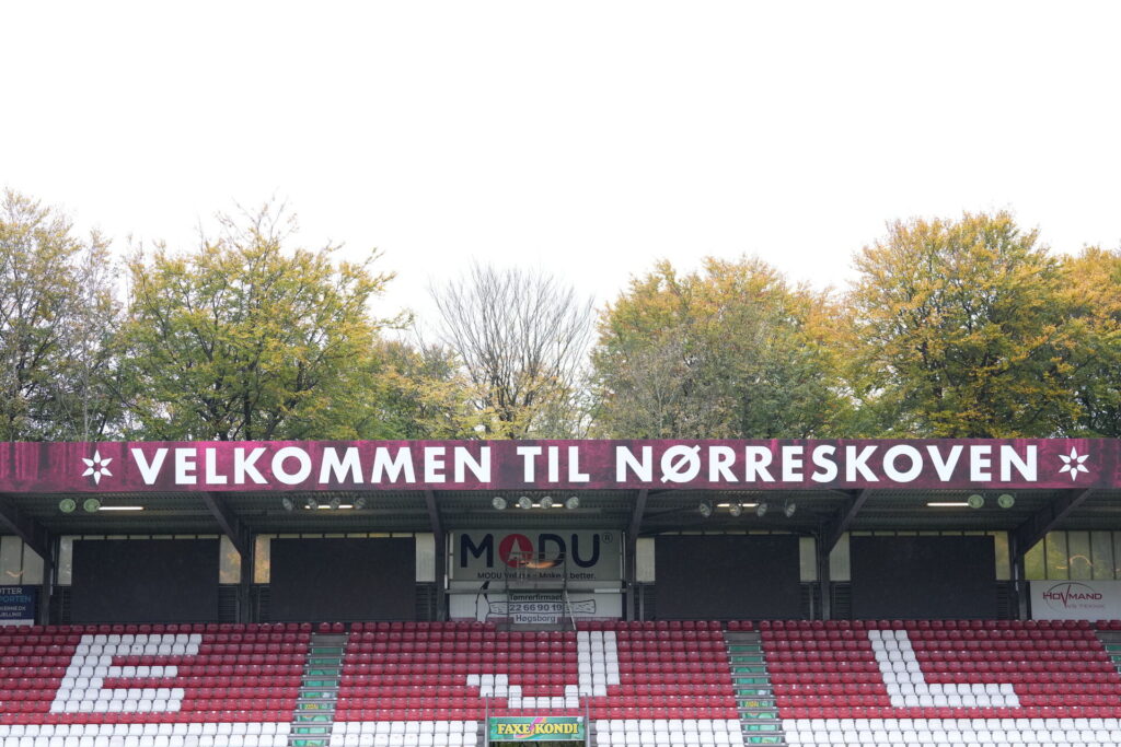 Vejle Boldklubs ene tribune på Vejle Stadion