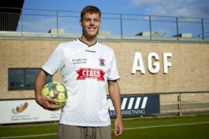 Tobias ANker føler, at han kommer tættere på holdet i AGF.