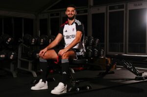 Armando Broja skifter til Fulham på en lejeaftale.